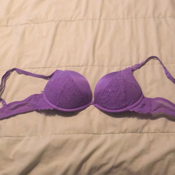 La Senza bra - Picture 1 of 5